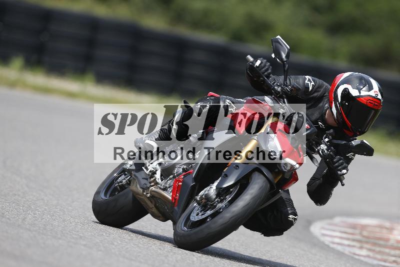 /27 12.06.2025 Ducati Schweiz Trackday Warmup  ADR/gruen-vert/ohne